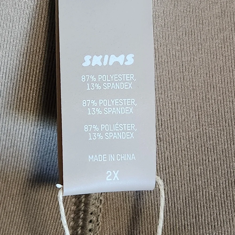 New SKIMS Sport Swim Scuba High Waisted Ankle Zip Leggings Desert 2X Tan